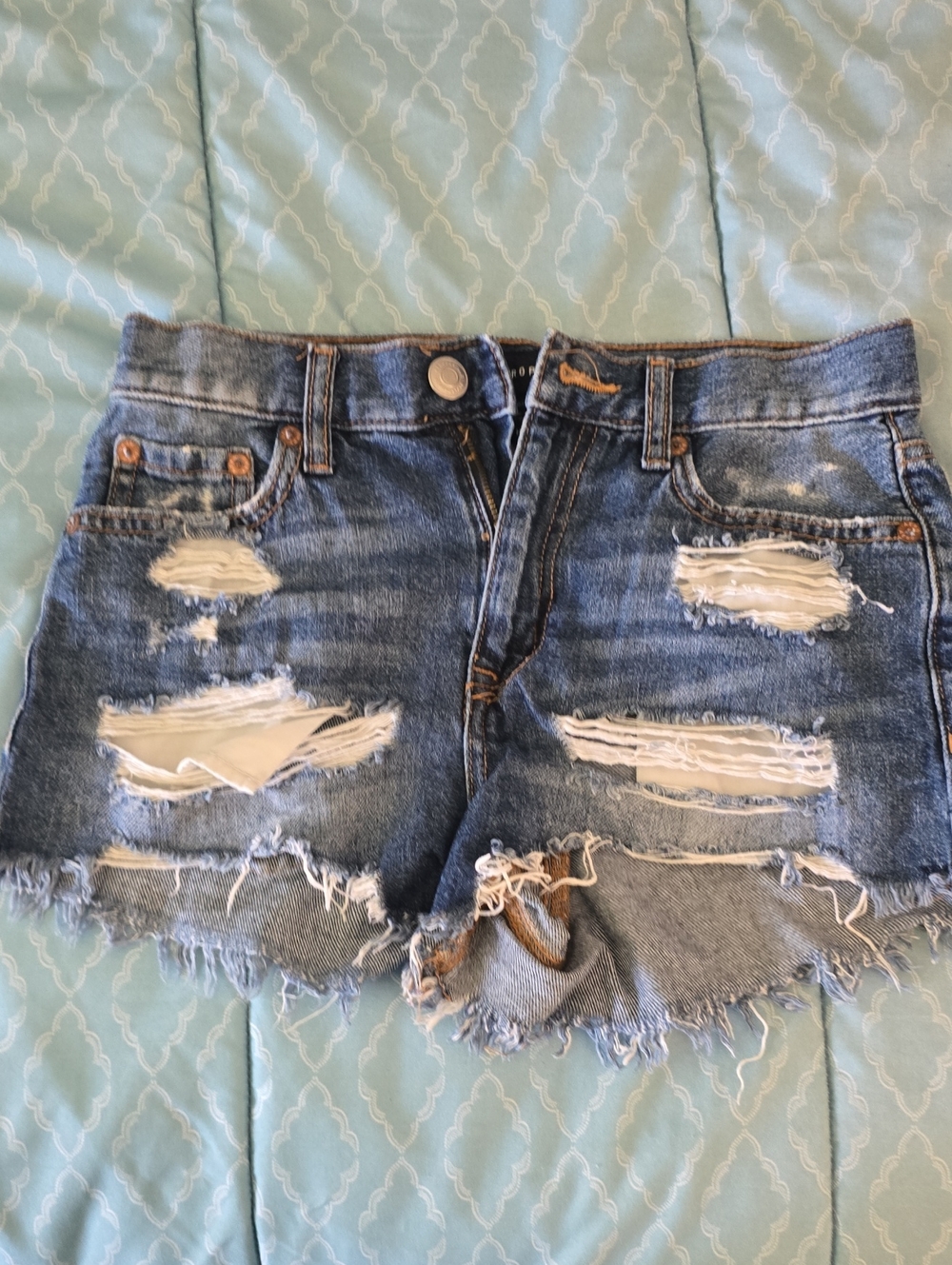 Aeropostale Ripped Denim Jean Shorts in Blue